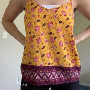 Flowy tank